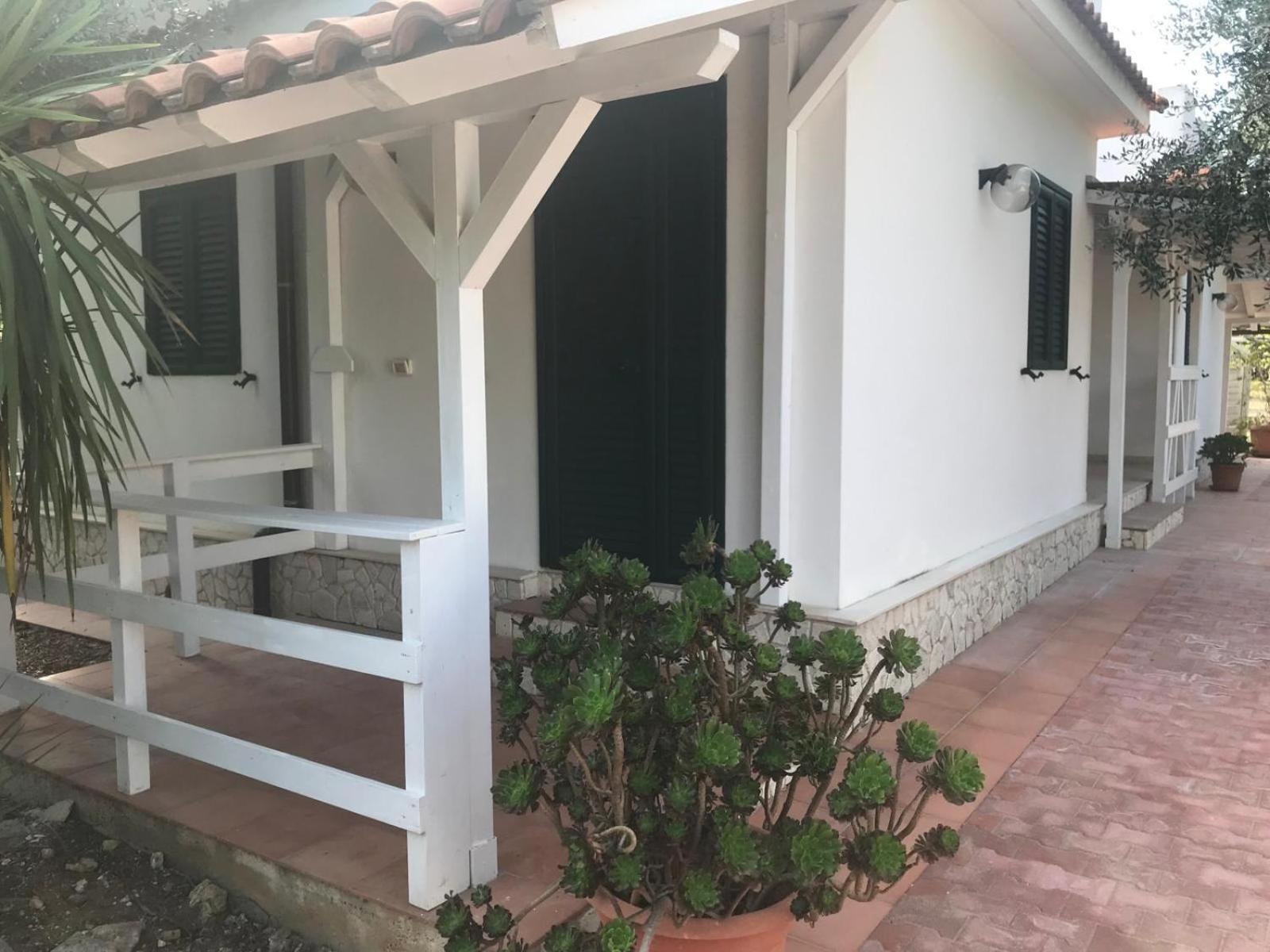 Villa Monica Appartamenti Vieste Exteriör bild