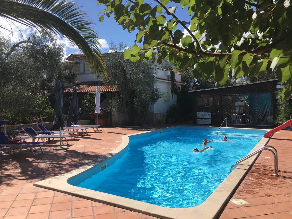Villa Monica Appartamenti Vieste Exteriör bild